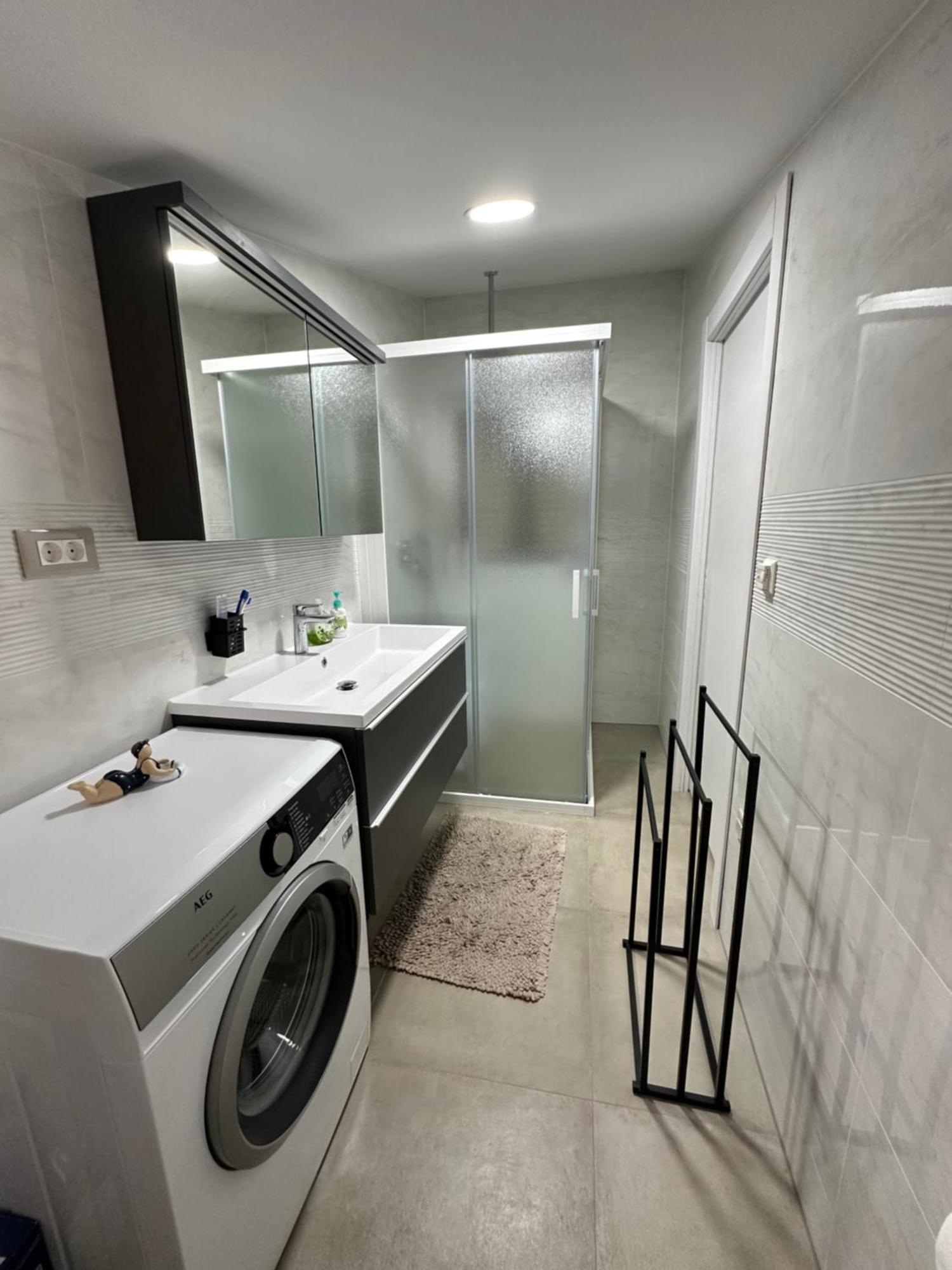 Bee House Suite - Brand New Apartment 100 M From Sea Kaštela Eksteriør billede